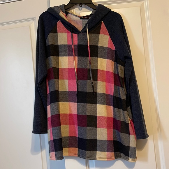 Vision Charcoal & Pink Color Block knit Pullover w/ Hood - Picture 1 of 6